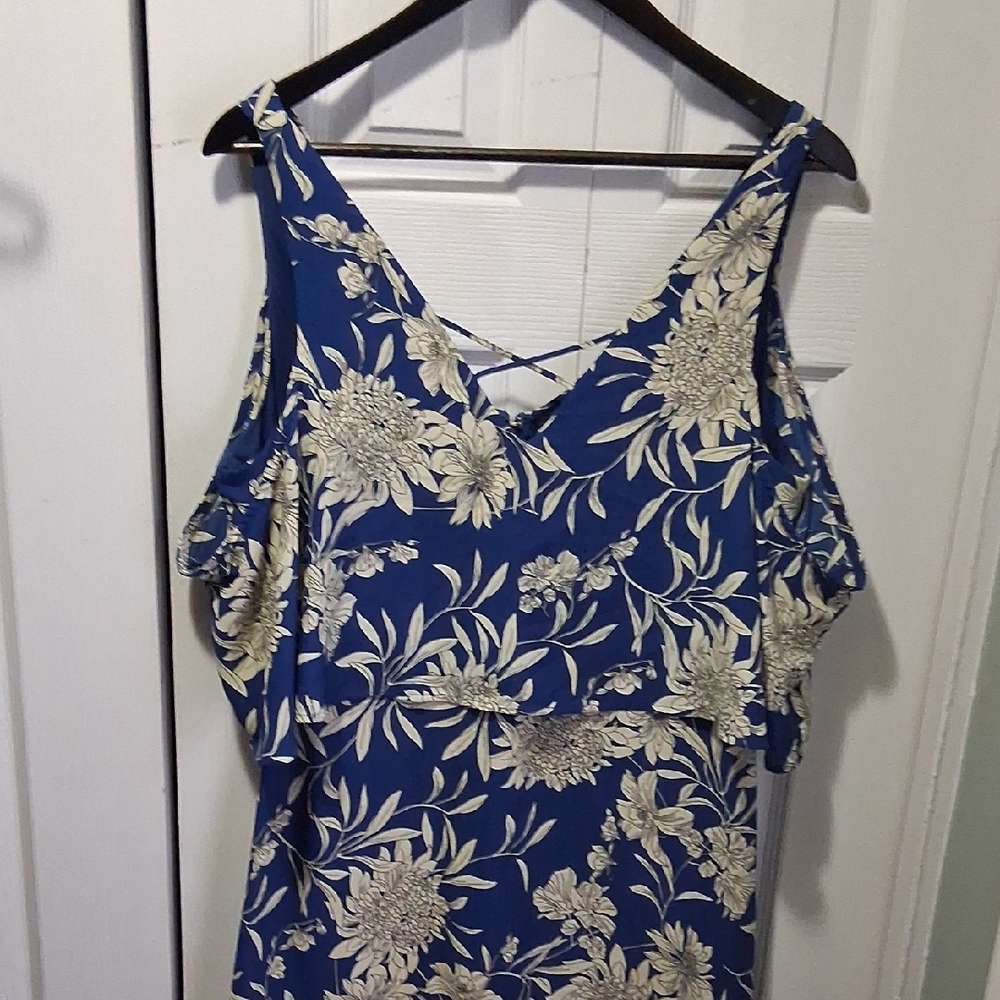 Dex Blue and Cream Floral Blouse